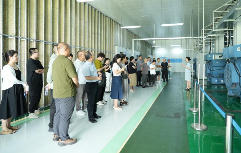 四川成都组织企业走进质量标杆 探寻数智赋能高质量发展新路径