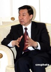 图文：王勇接替李荣融出任国务院国资委主任